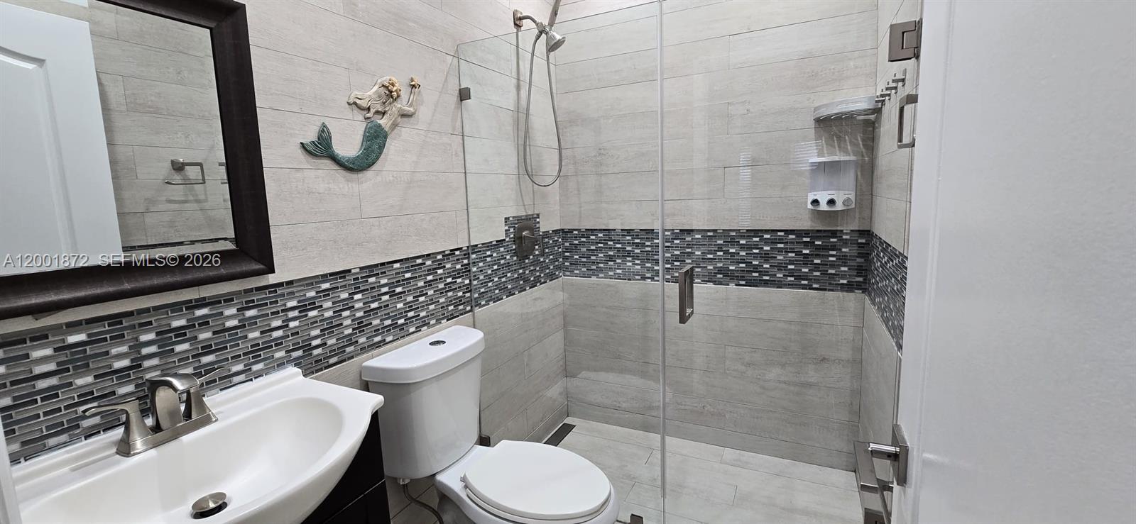 FOREST LAKES COUNTRY GARD - Residential Lease