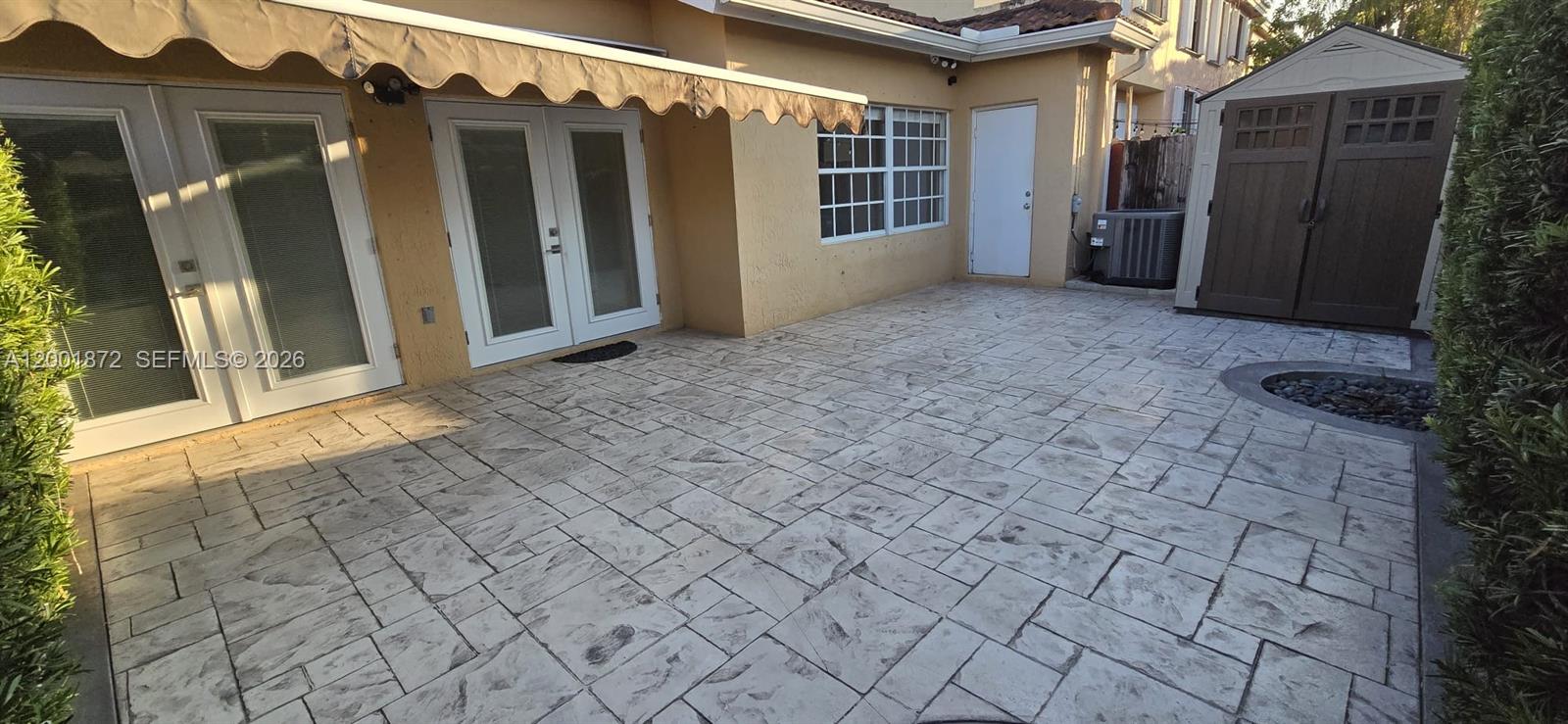 FOREST LAKES COUNTRY GARD - Residential Lease