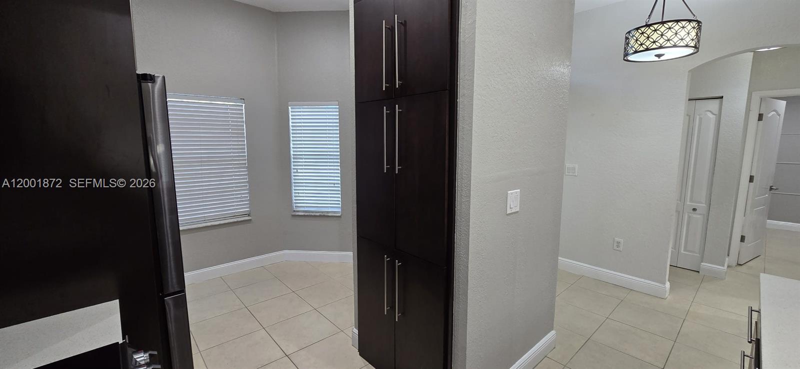 FOREST LAKES COUNTRY GARD - Residential Lease