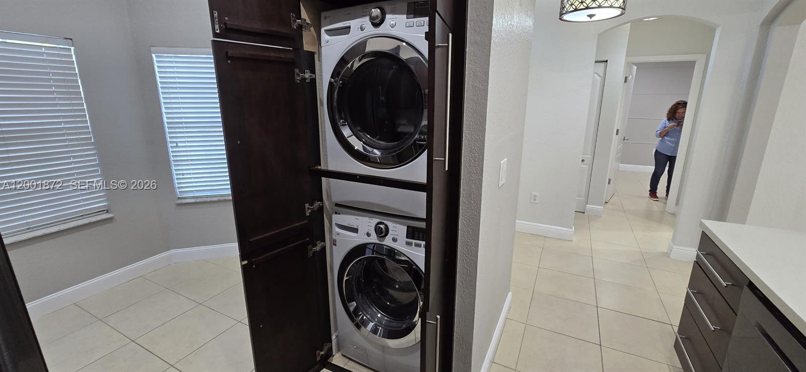 FOREST LAKES COUNTRY GARD - Residential Lease