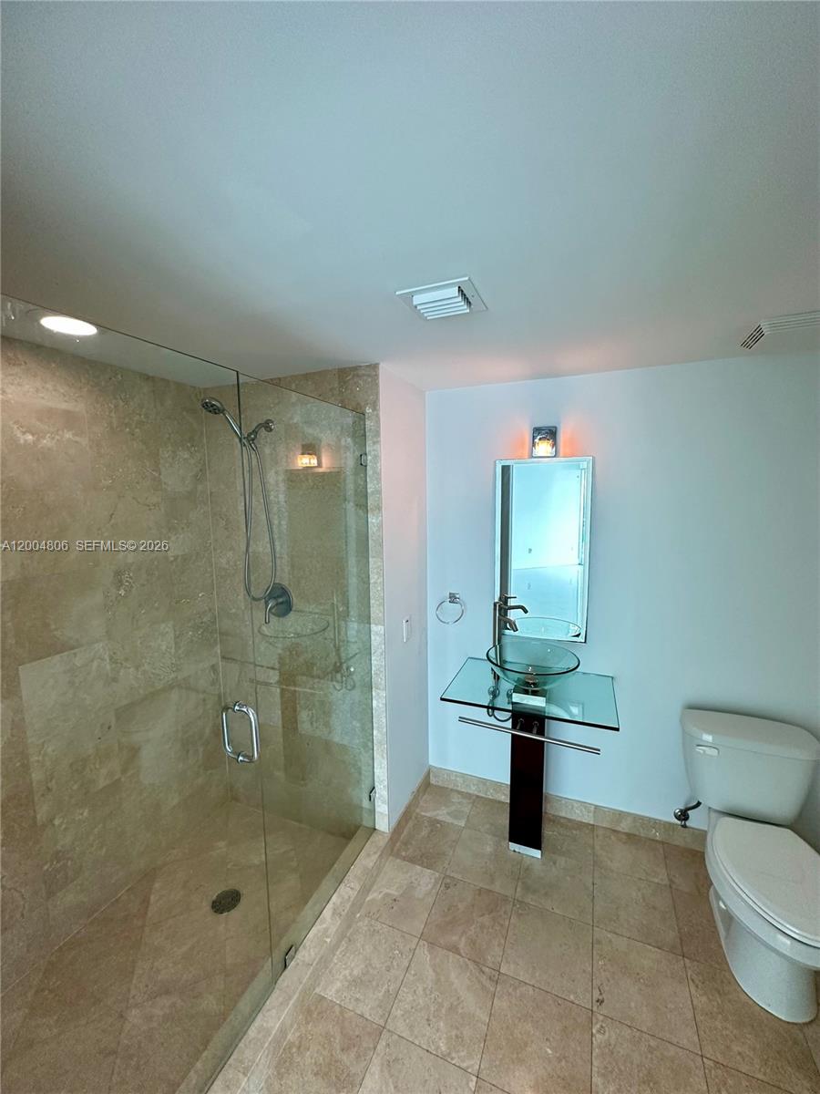 WIND CONDO - Residential Lease