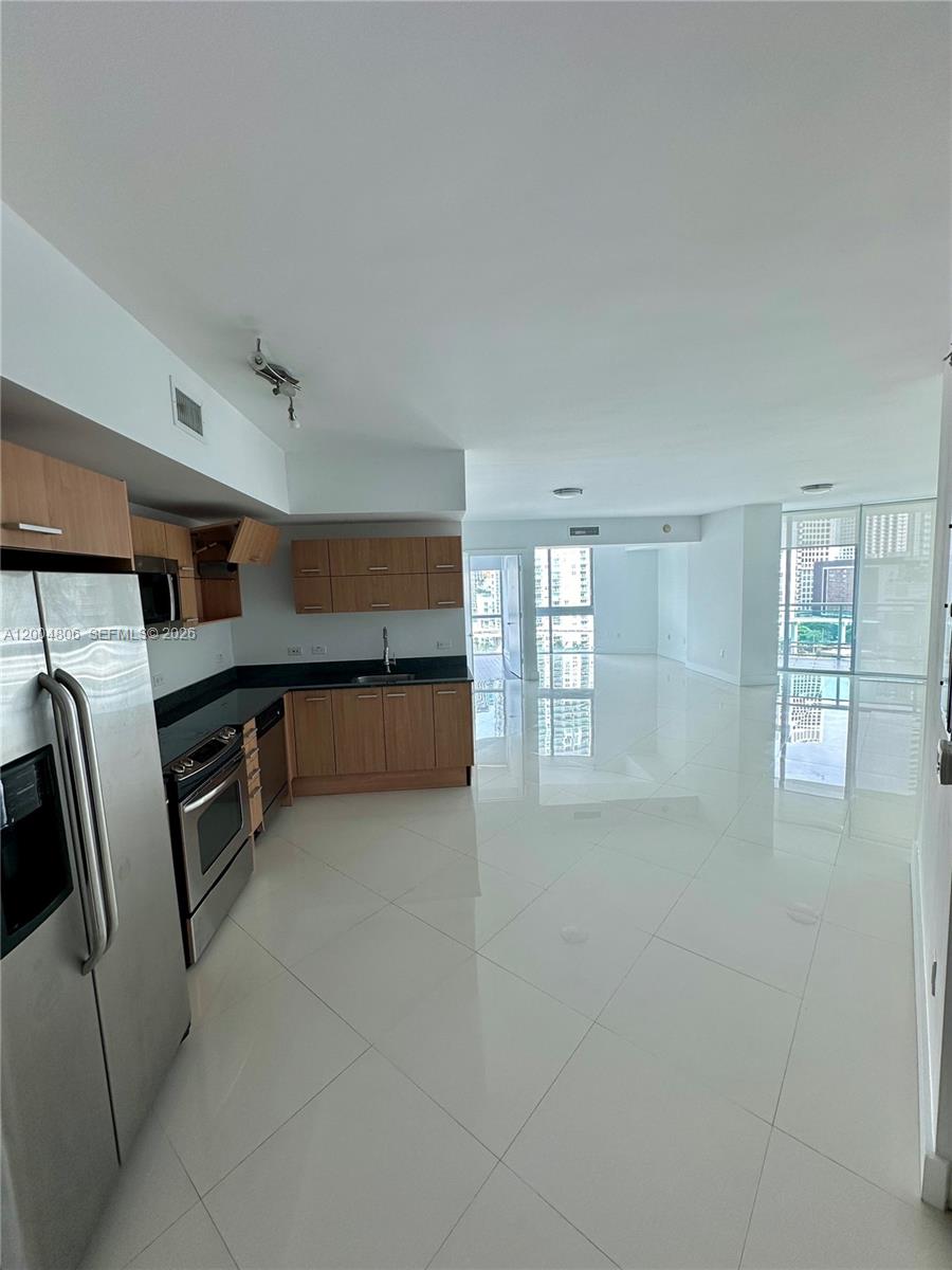 WIND CONDO - Residential Lease