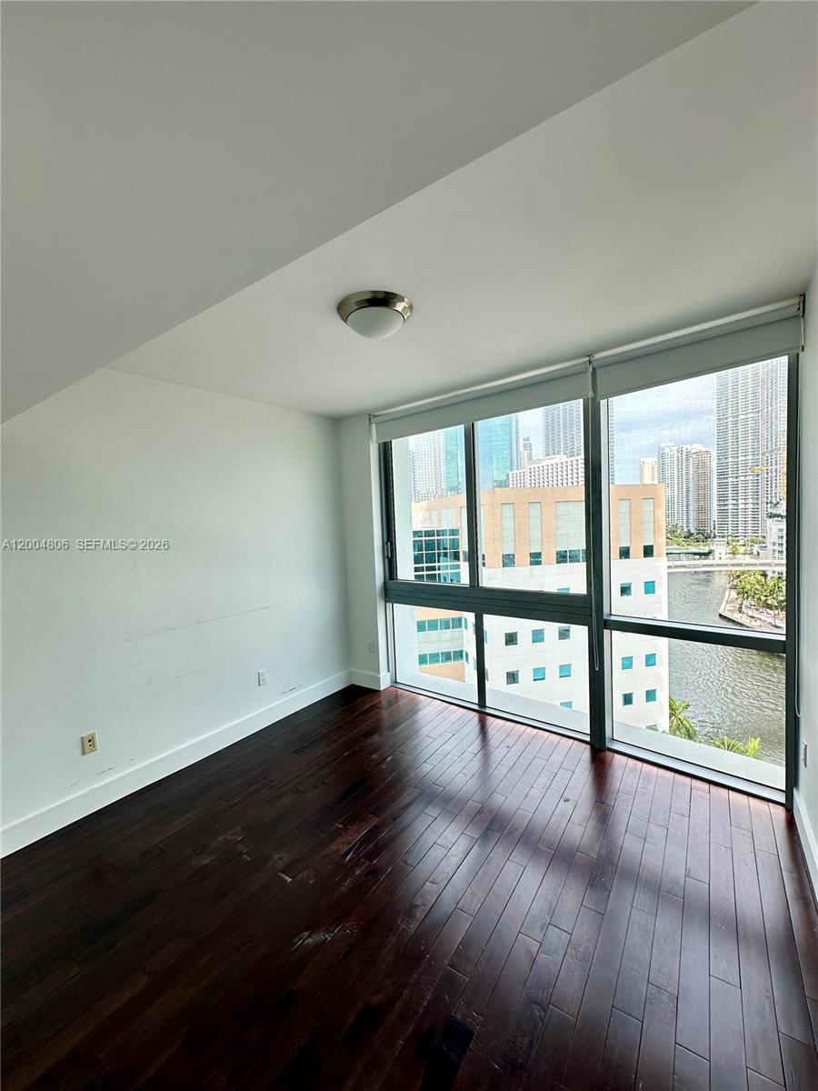 WIND CONDO - Residential Lease