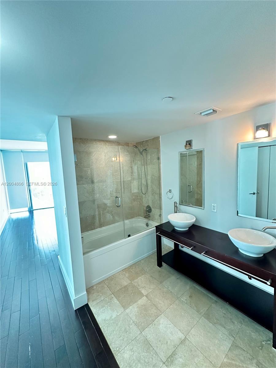 WIND CONDO - Residential Lease