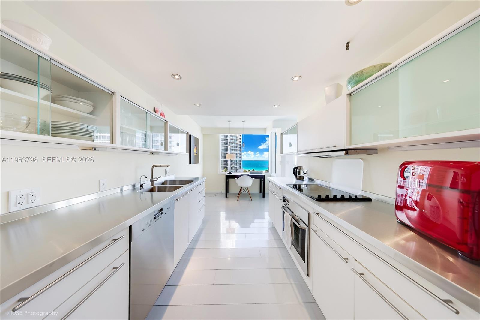 400 S Pointe Dr 1104