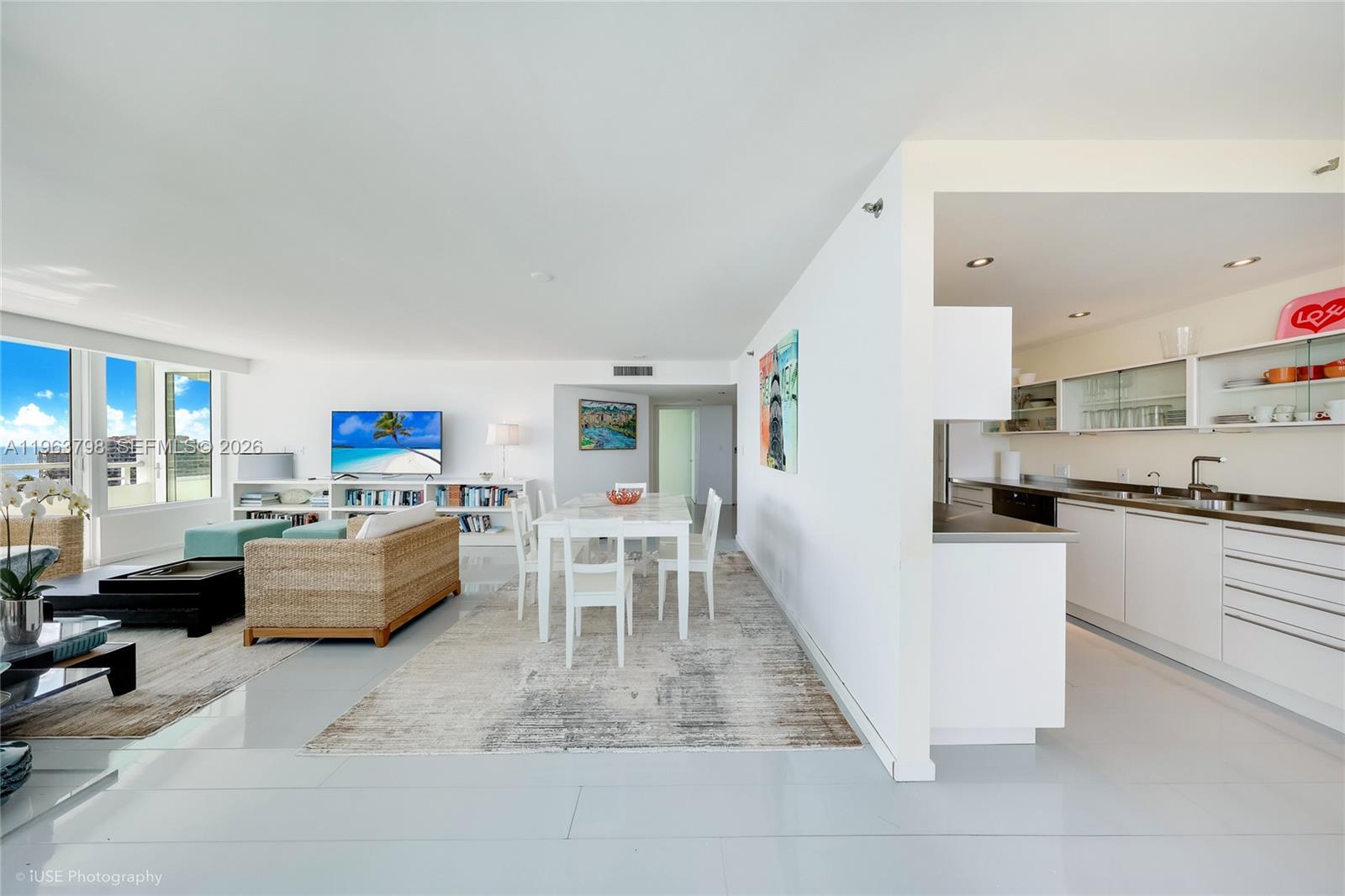 400 S Pointe Dr 1104