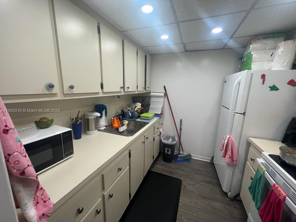 NEW HAMPTON AT CENTURY VI - Residential