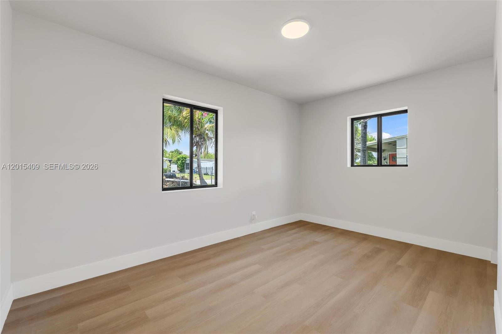 CHATEAU PARK SEC - Residential