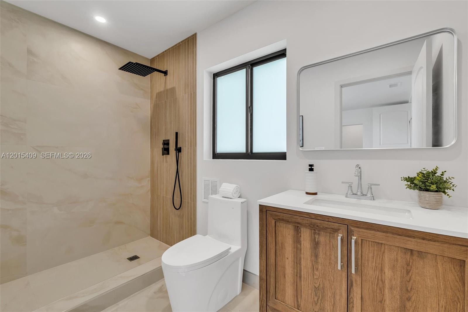CHATEAU PARK SEC - Residential