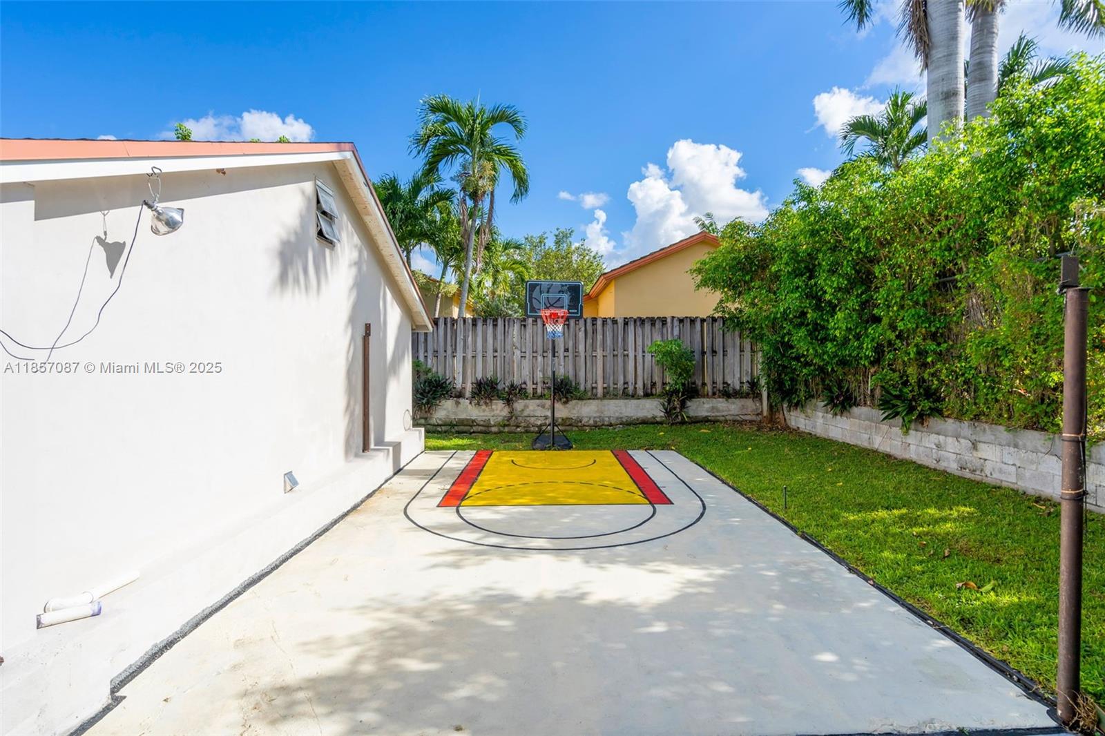 VANDERBILT PARK AMD PL - Residential