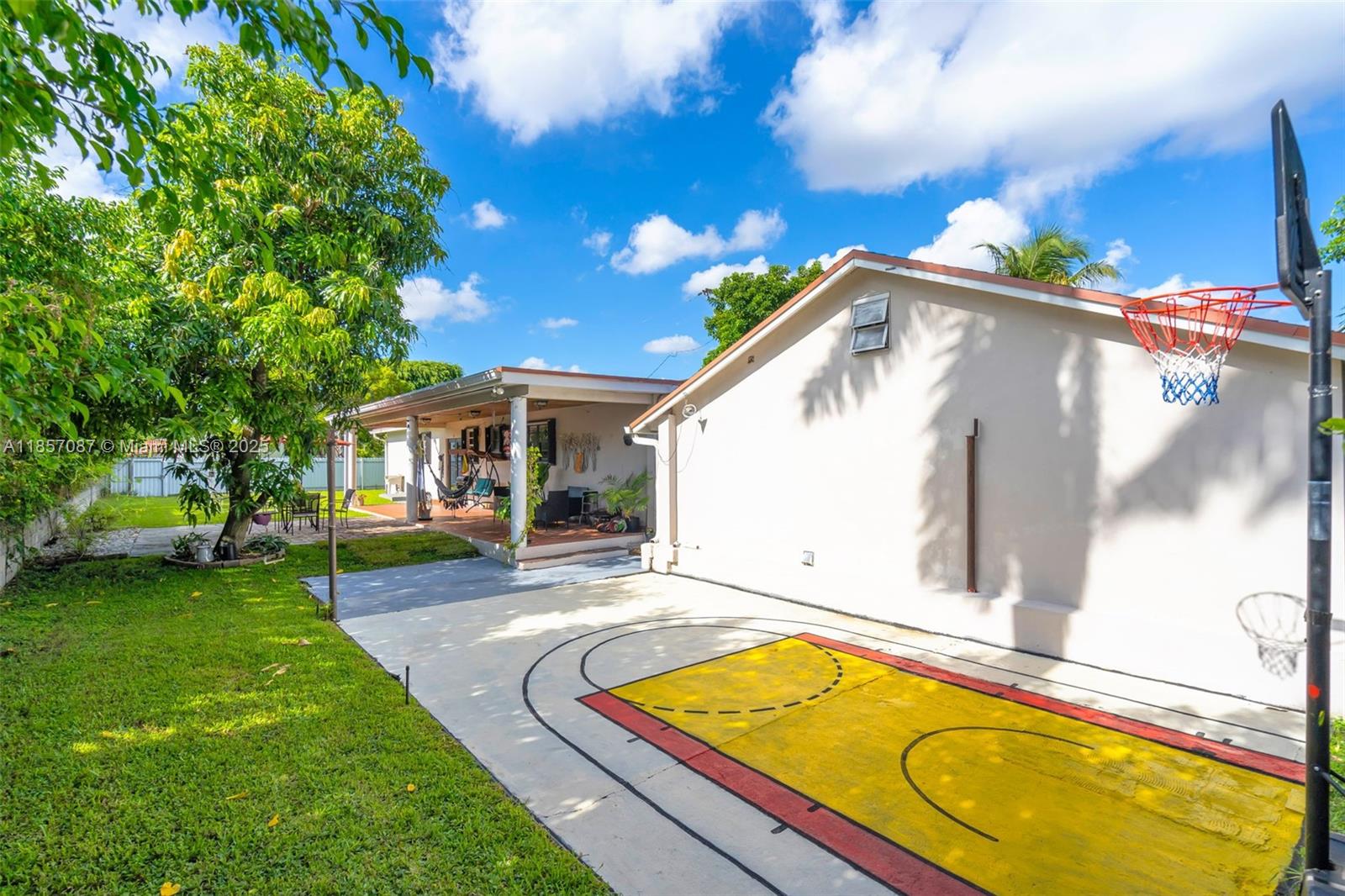 VANDERBILT PARK AMD PL - Residential