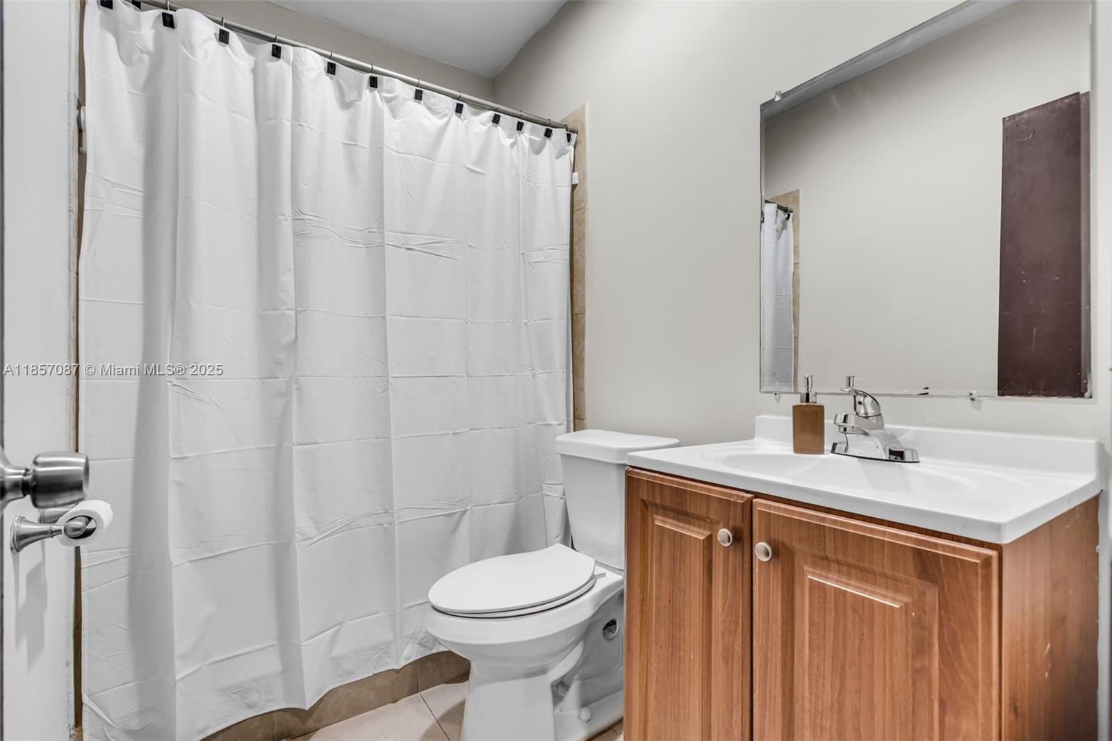 VANDERBILT PARK AMD PL - Residential