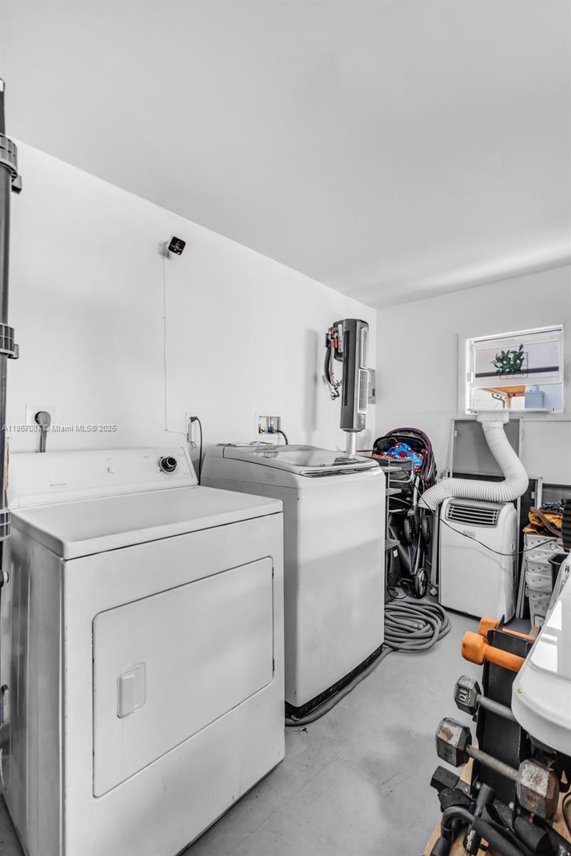 VANDERBILT PARK AMD PL - Residential