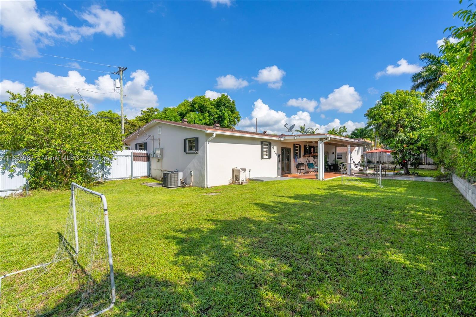 VANDERBILT PARK AMD PL - Residential