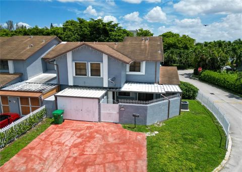 8093 NW 99 Street 2252 Hialeah Gardens FL 33016