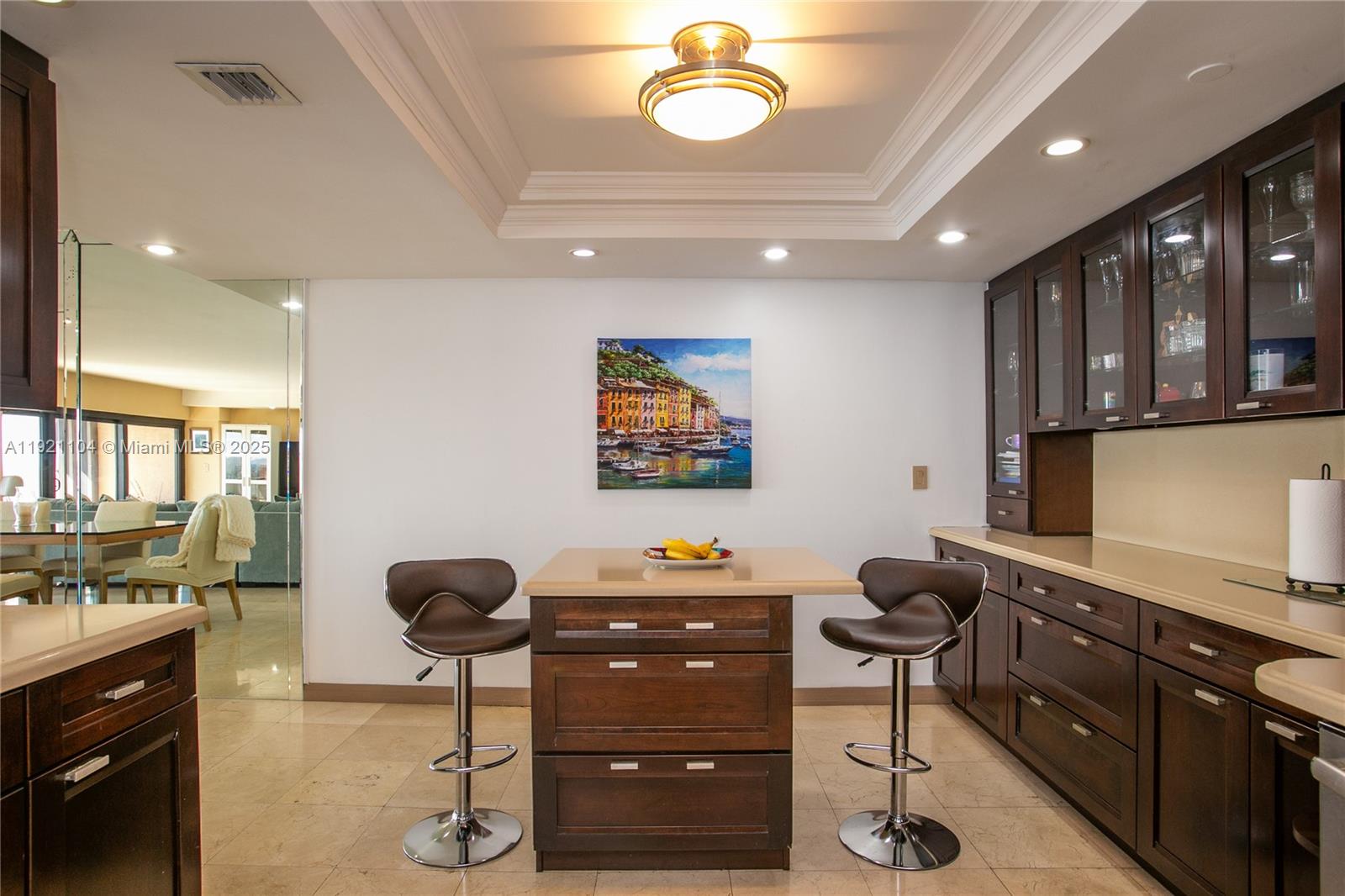 CRICKET CLUB CONDO - Residential