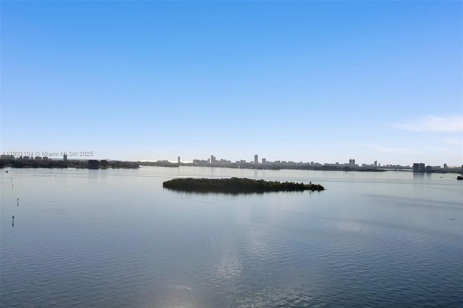 CRICKET CLUB CONDO - Residential