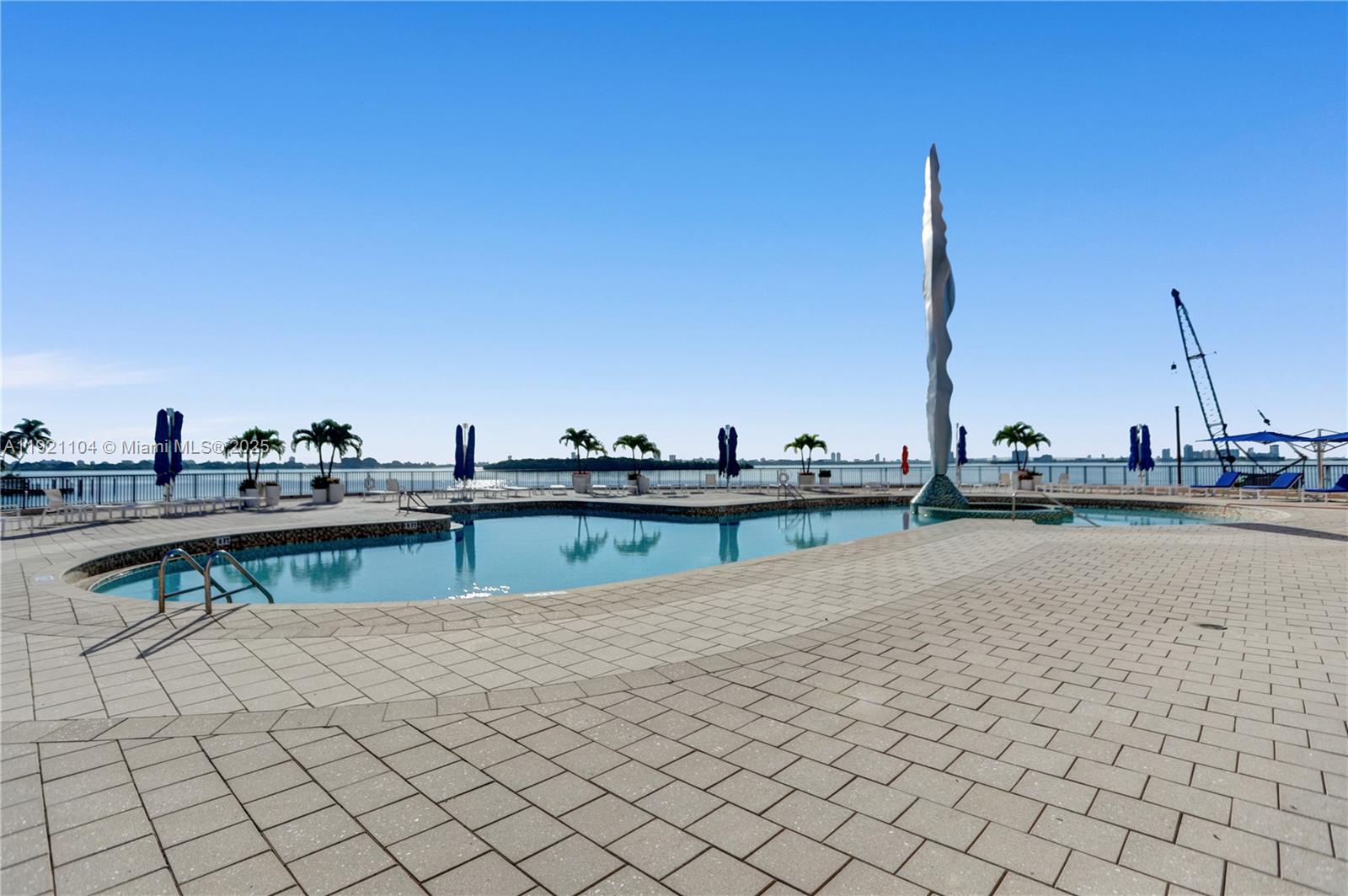 CRICKET CLUB CONDO - Residential