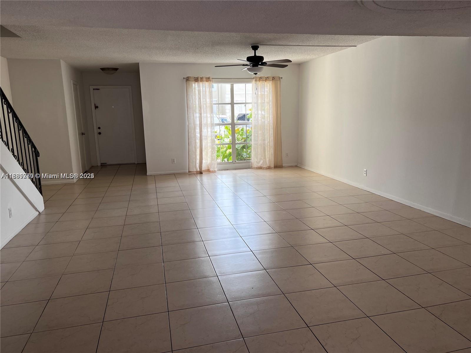 VENETIAN PARK III CONDO - Residential Lease
