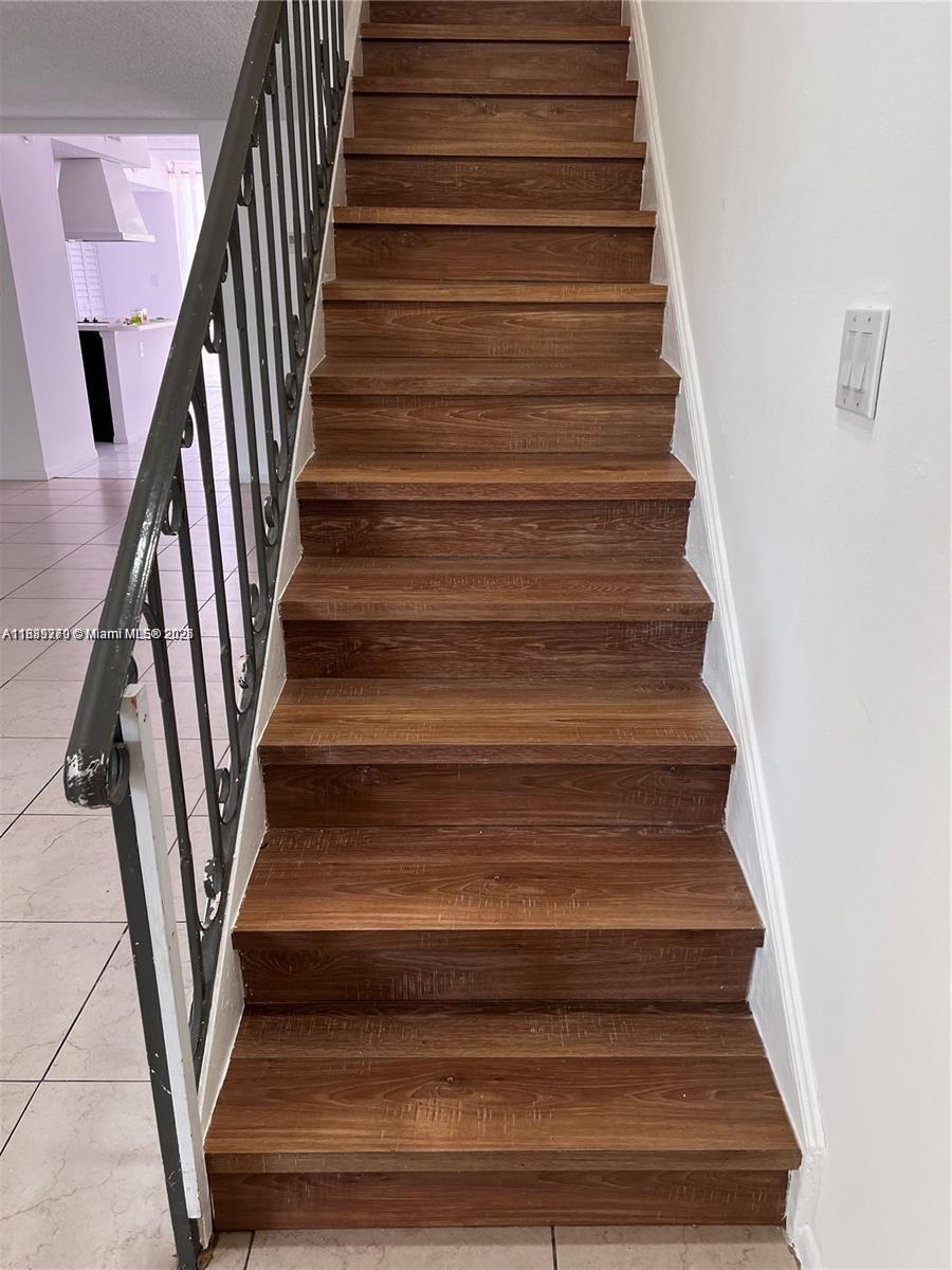 VENETIAN PARK III CONDO - Residential Lease