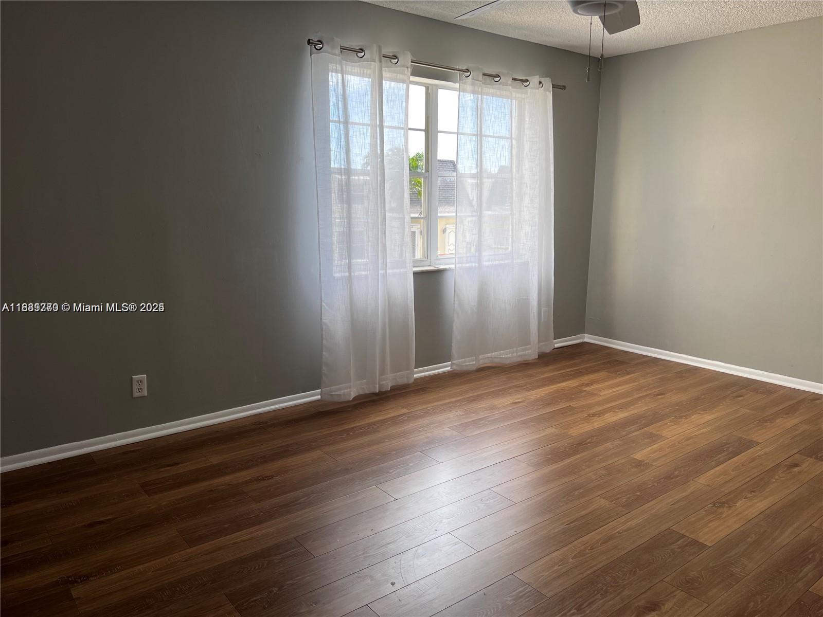 VENETIAN PARK III CONDO - Residential Lease