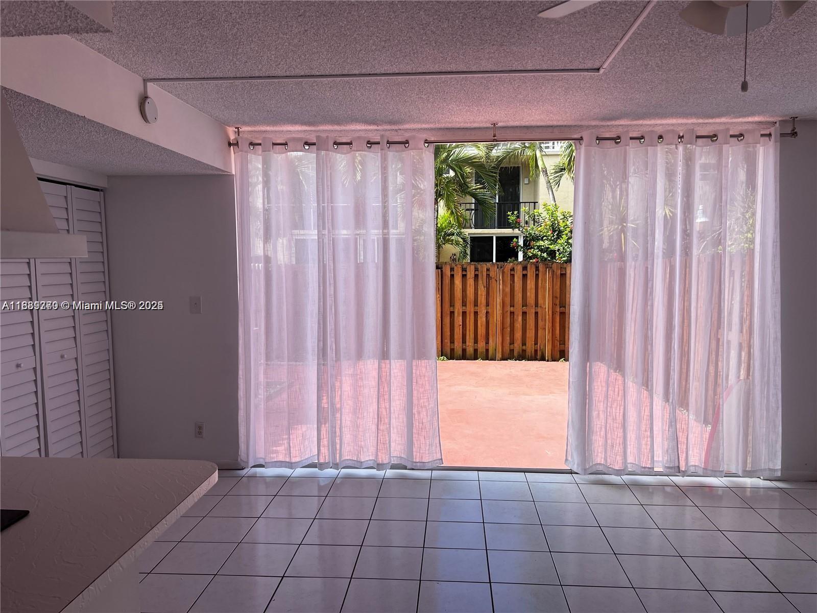 VENETIAN PARK III CONDO - Residential Lease