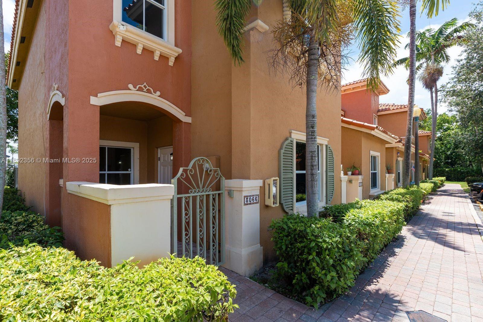 THUNDERBIRD PARK - Residential