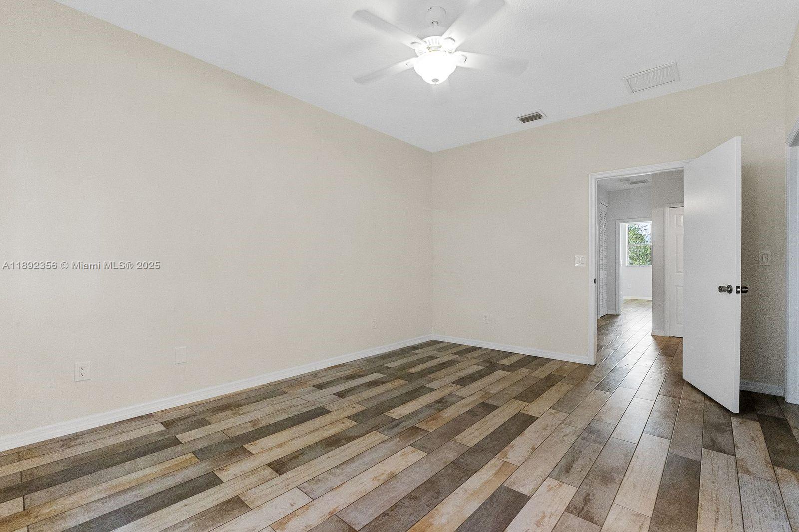 THUNDERBIRD PARK - Residential