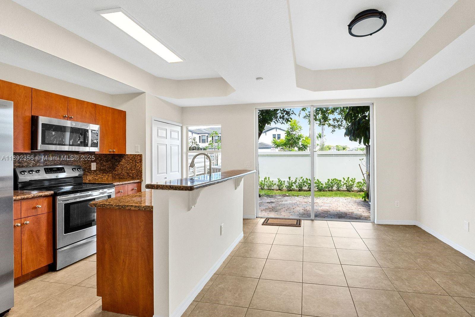 THUNDERBIRD PARK - Residential