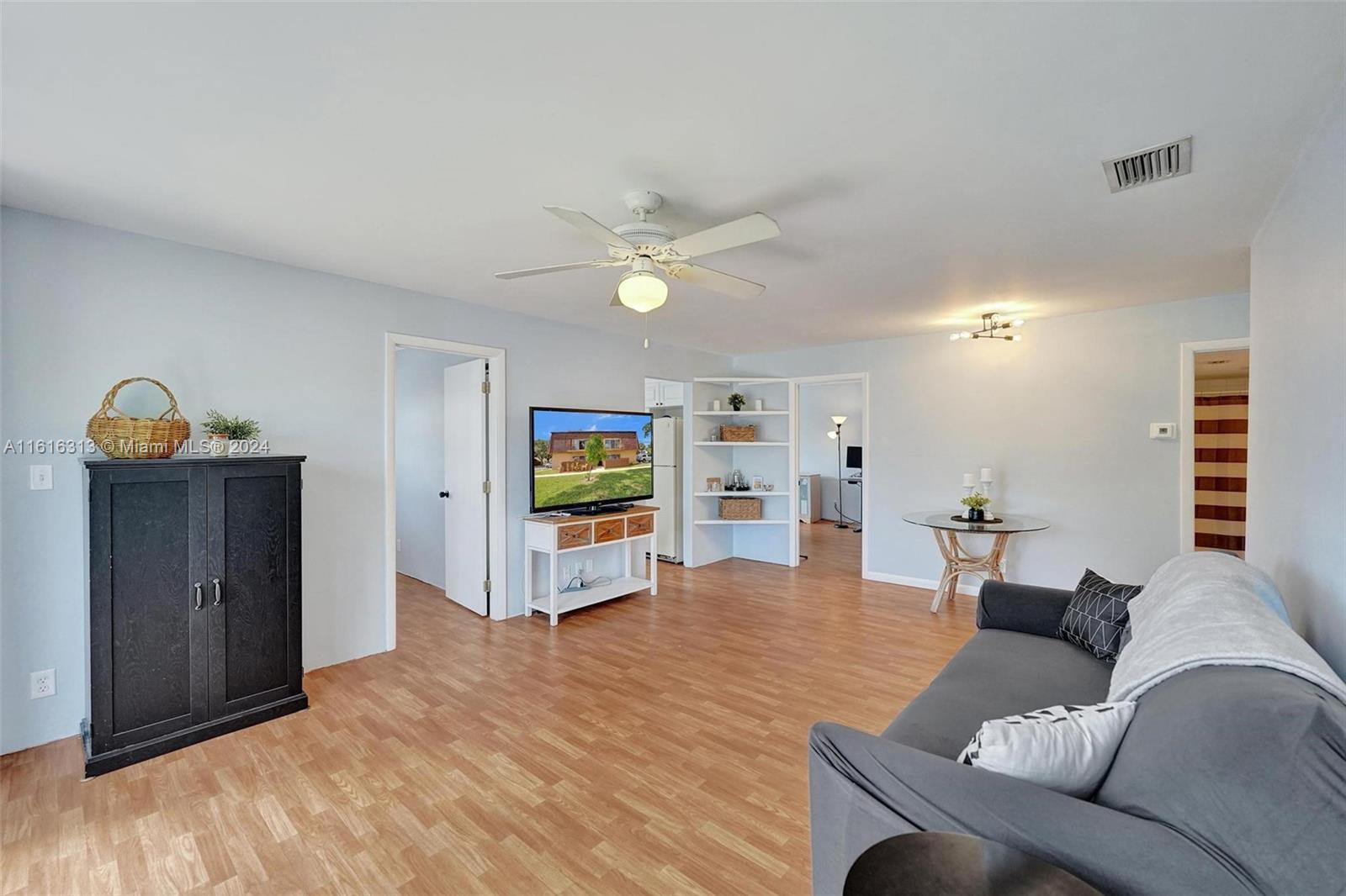 APPLE CREEK - Residential