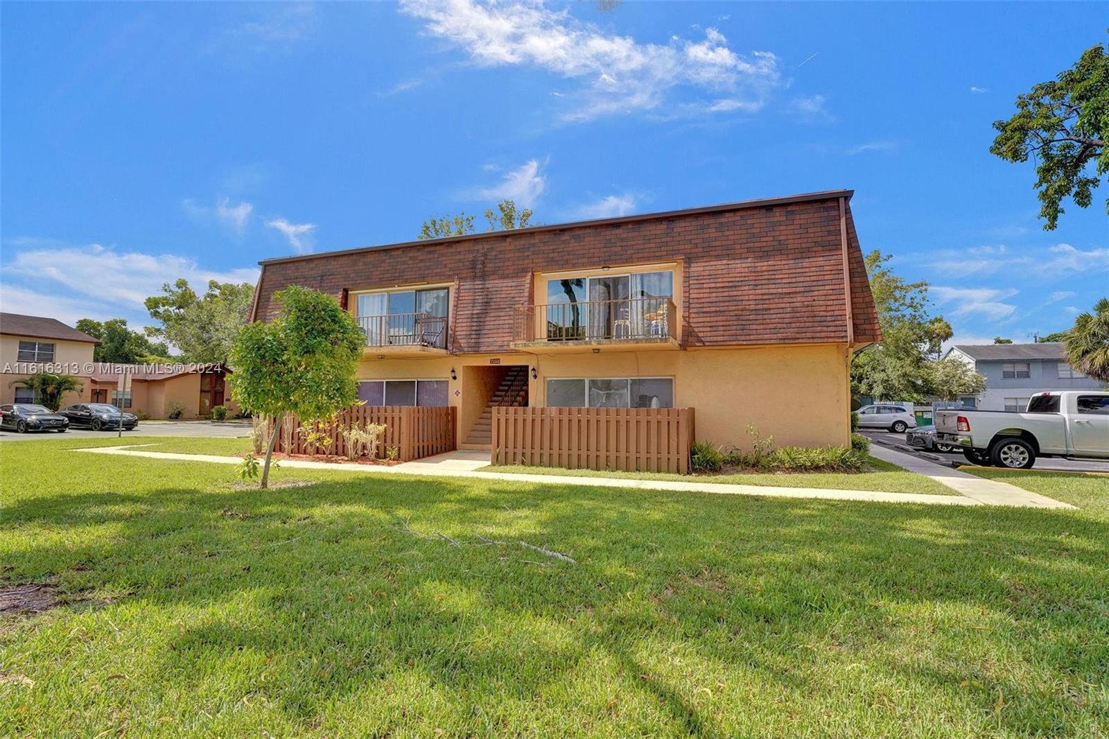 APPLE CREEK - Residential