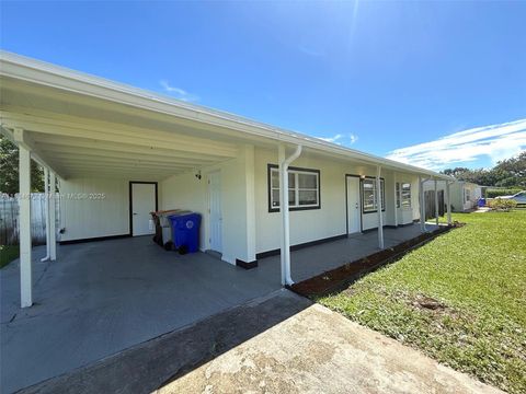 1560 3rd Ct Vero Beach FL 32960