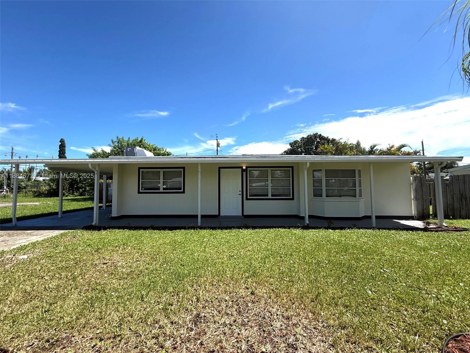 1560 3rd Ct