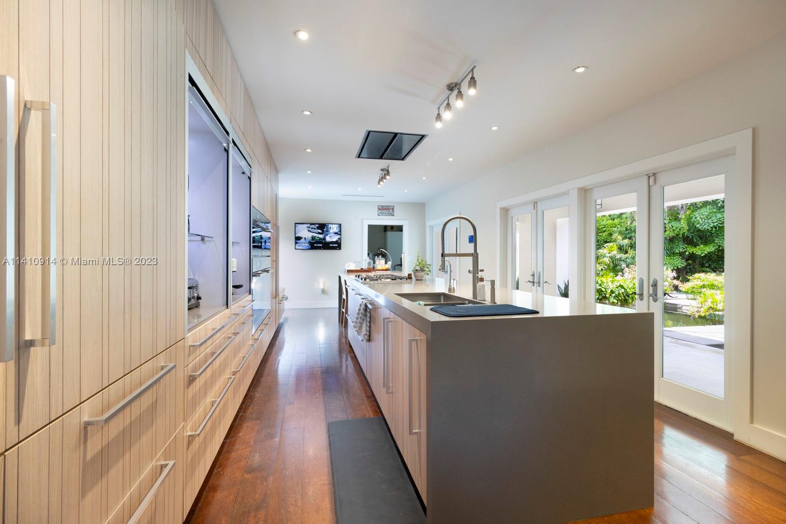 DI LIDO ISLAND - Residential Lease