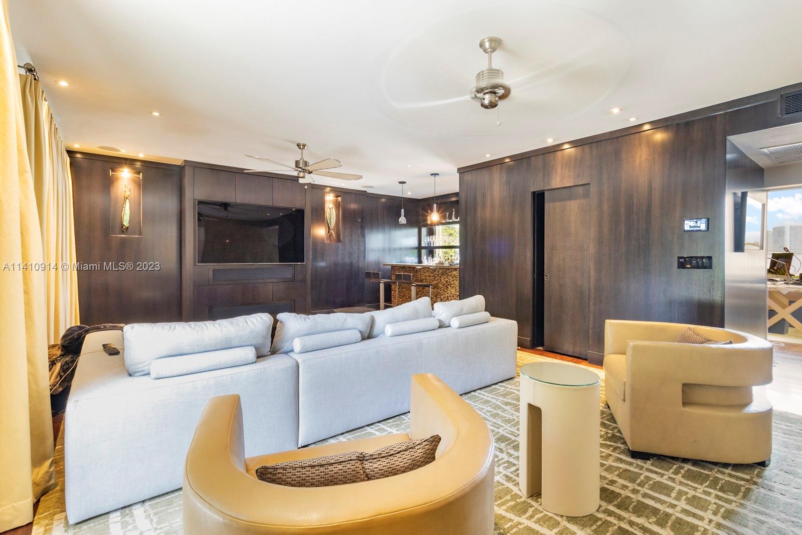 DI LIDO ISLAND - Residential Lease