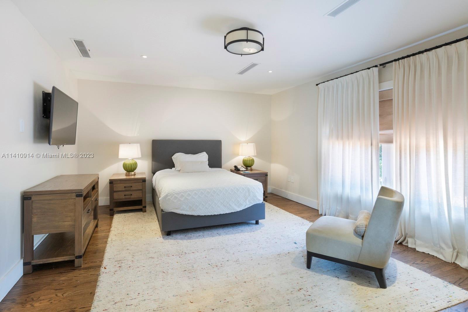 DI LIDO ISLAND - Residential Lease