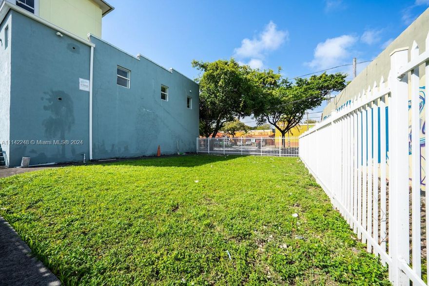 CITY CLUB BUILDING OVERTOWN MIAMI. DOLLAR STORE ON FRIST FLOOR SIX OFFICES ON SECOND FLOOR  LEASED TO REAL ESTATE COMPANY. 1ST FLOOR LEASED $22.00NNN PER SQ FT 2ND FLOOR LEASED $1,600.00 PER MONTH NNN.

1st FLOOR WILL BECOME AVAILABLE FOR LEASE OR USE SOON.