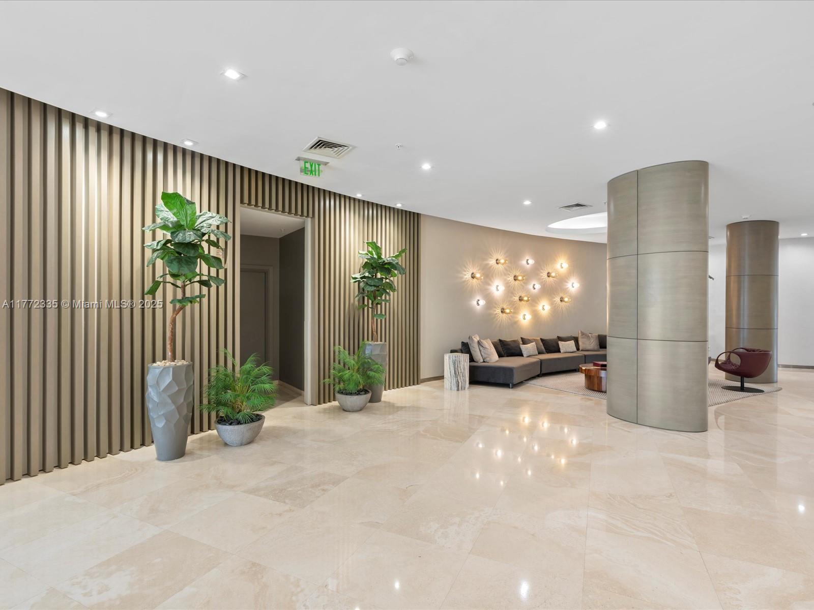 HARBOUR HOUSE - Residential