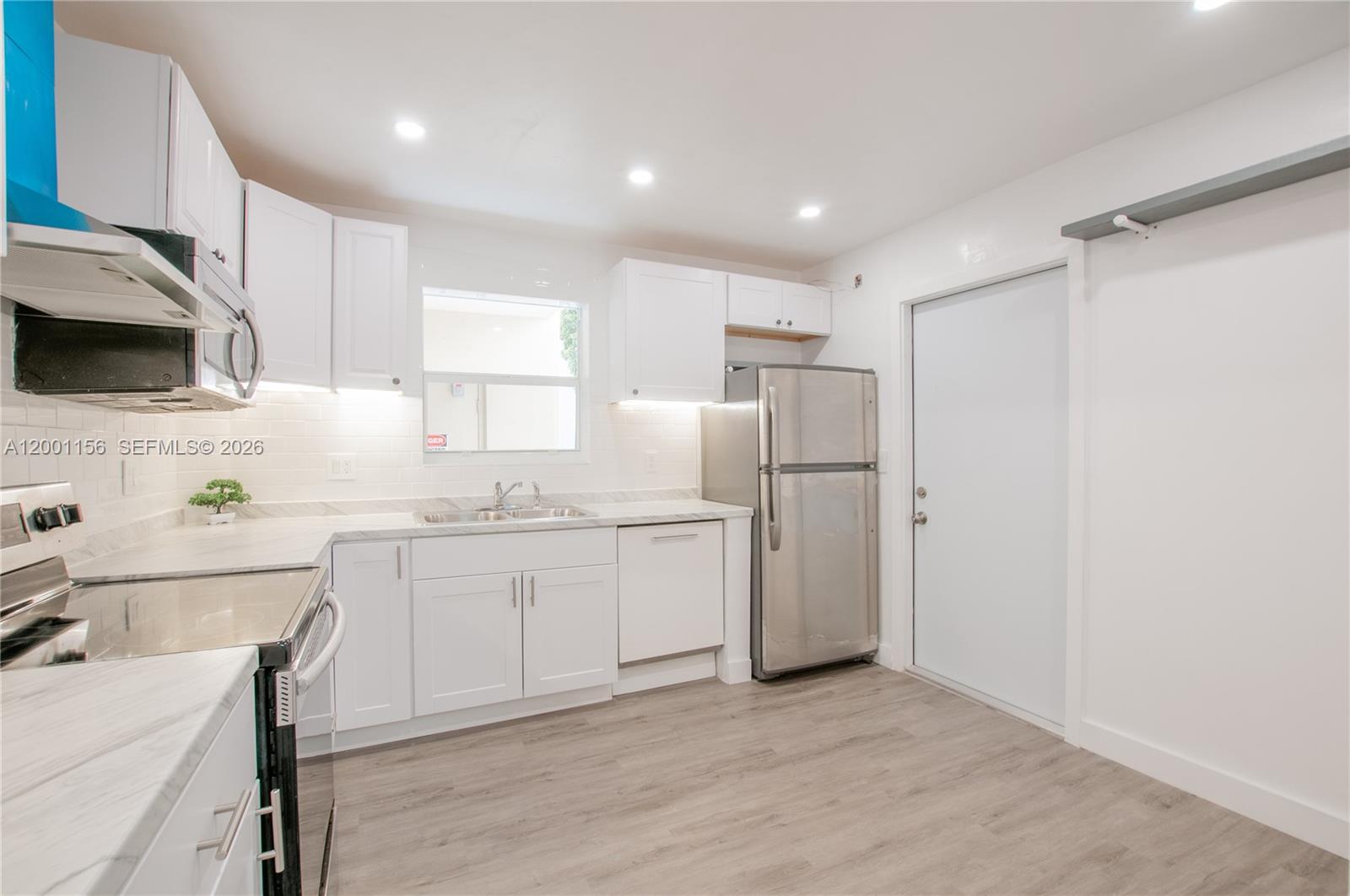 SOUTHBROOK CONDOMINIUM AP - Residential