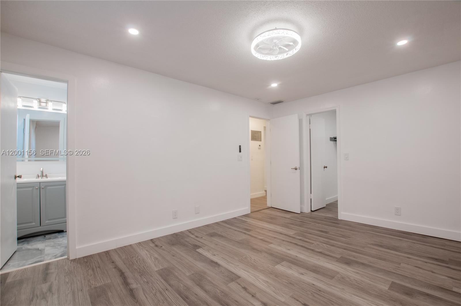 SOUTHBROOK CONDOMINIUM AP - Residential