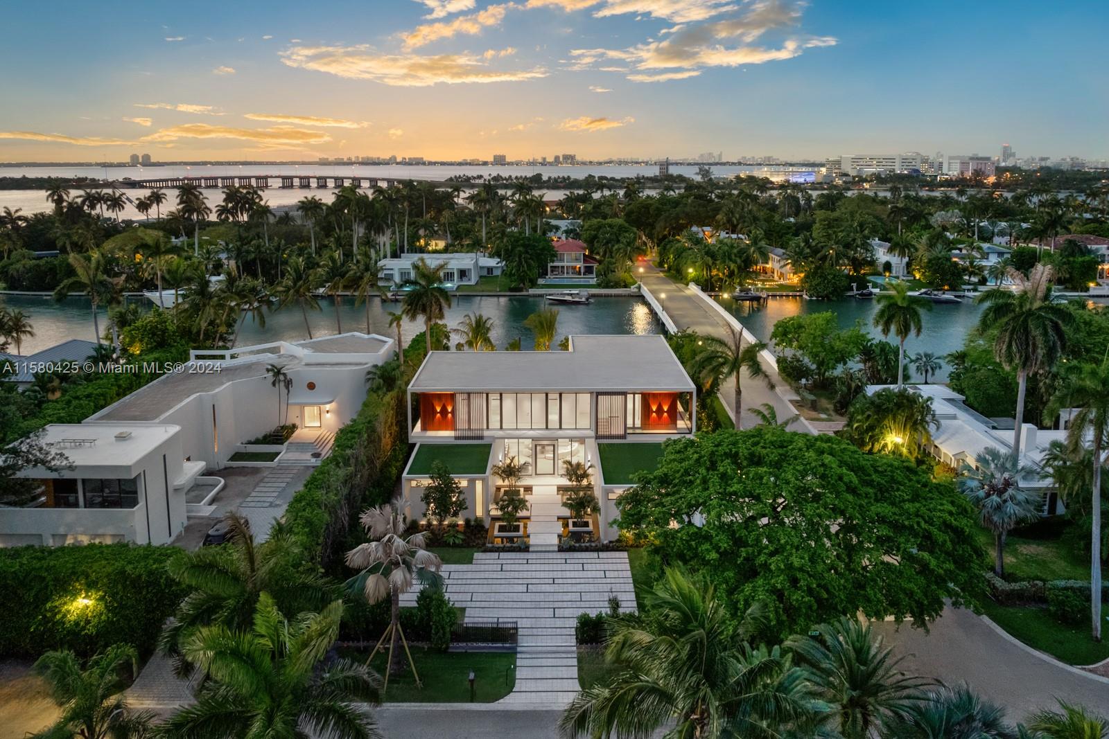 SUNSET ISLANDS-ISLAND NO - Residential