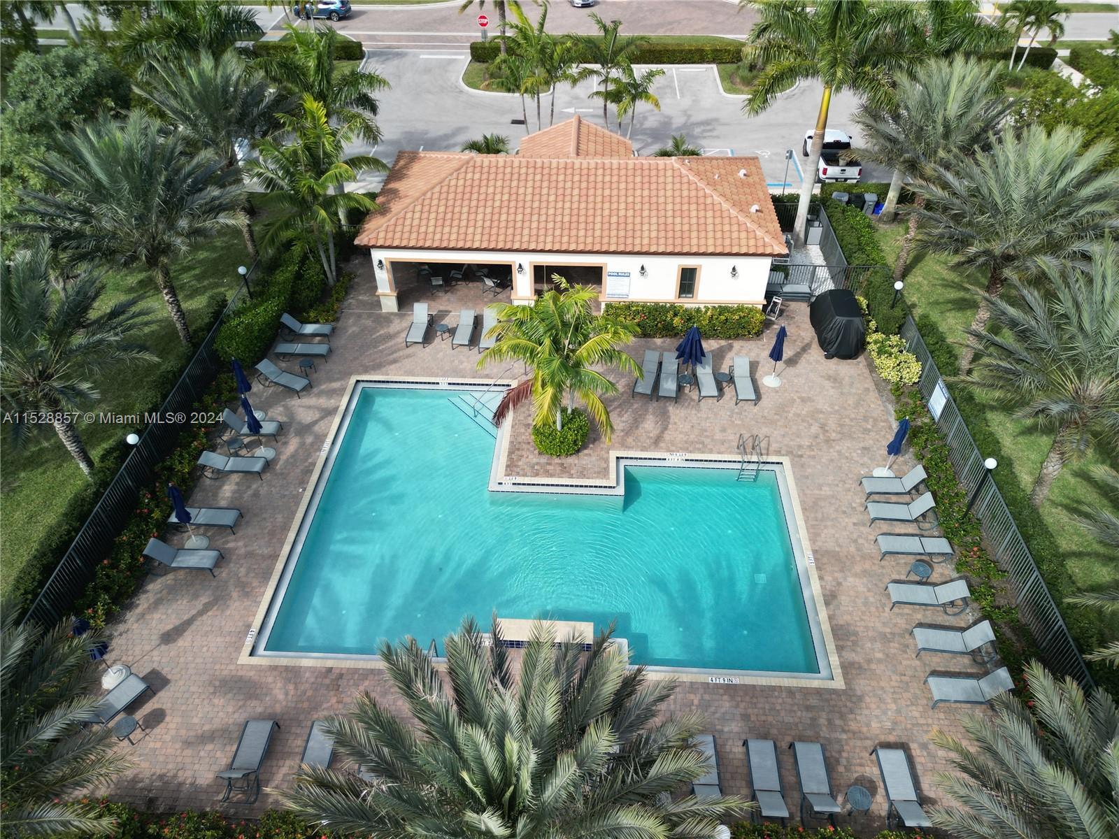 FLAVOR PICT TOWNHOMES PUD - Residential