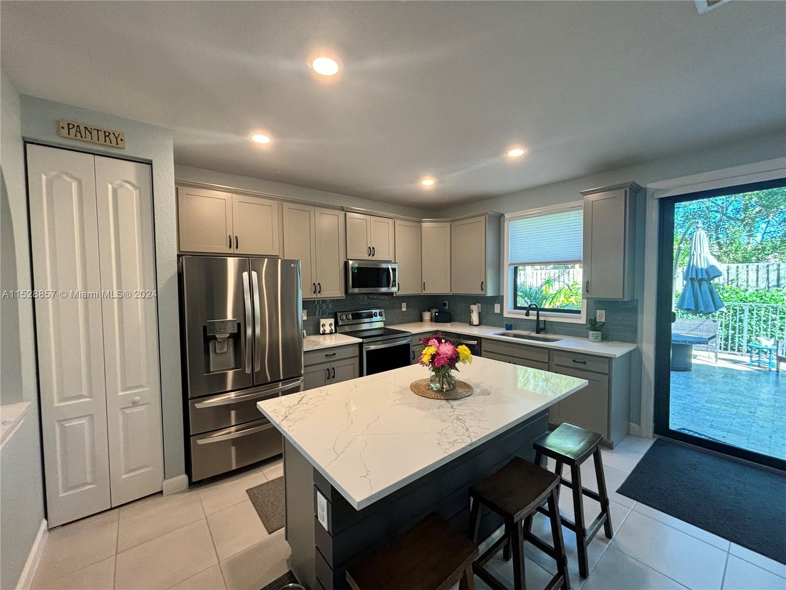 FLAVOR PICT TOWNHOMES PUD - Residential