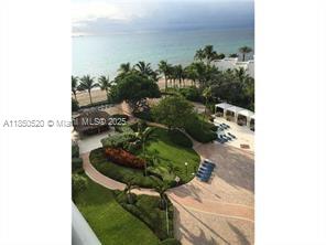 RESIDENCES ON HOLLYWOOD B - Residential