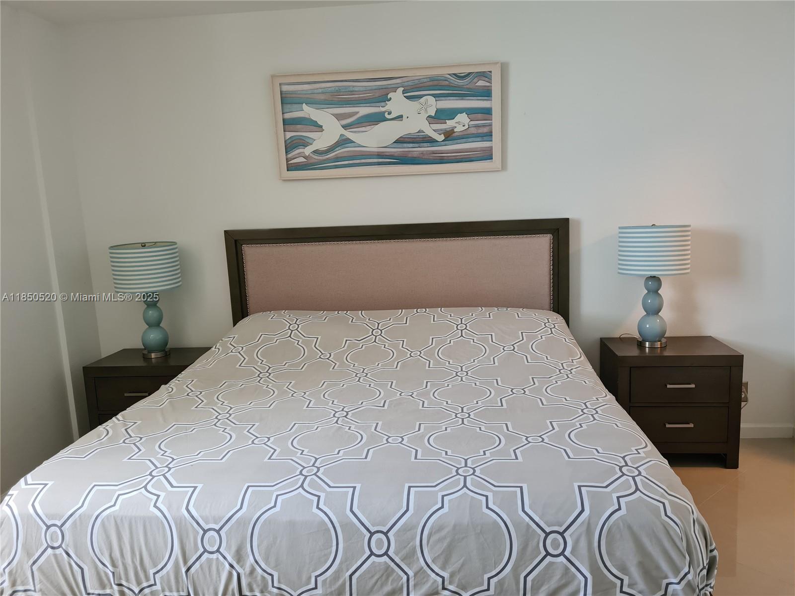 RESIDENCES ON HOLLYWOOD B - Residential