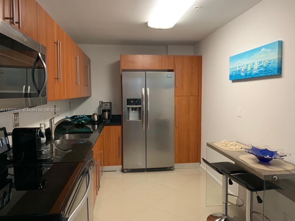 3001 S Ocean Dr 721
