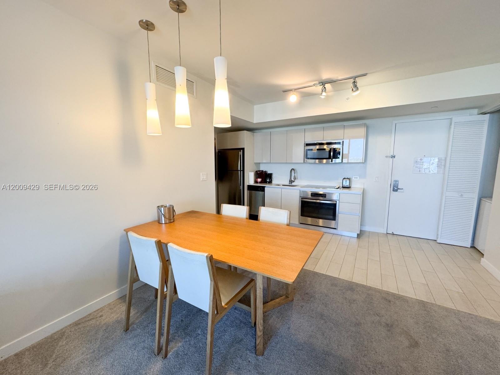 BEACHWALK CONDOMINIUM - Residential