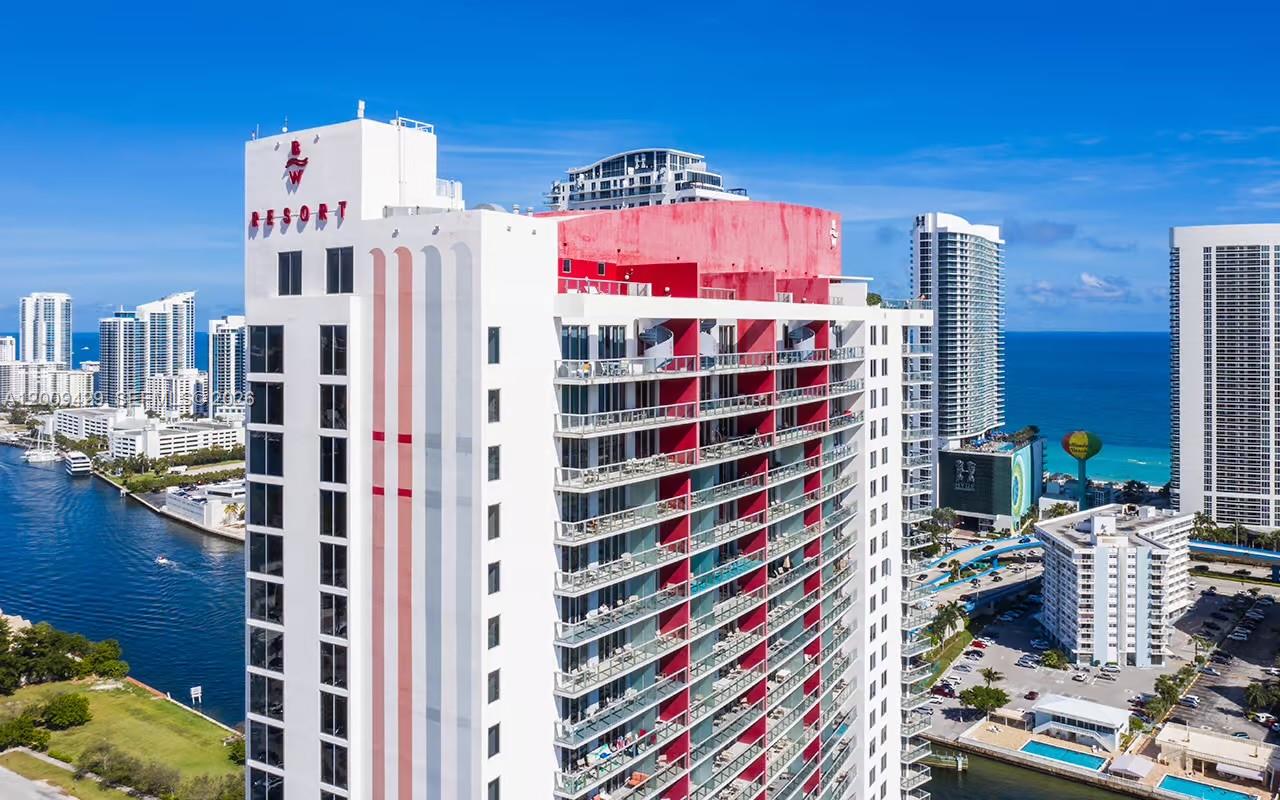 BEACHWALK CONDOMINIUM - Residential