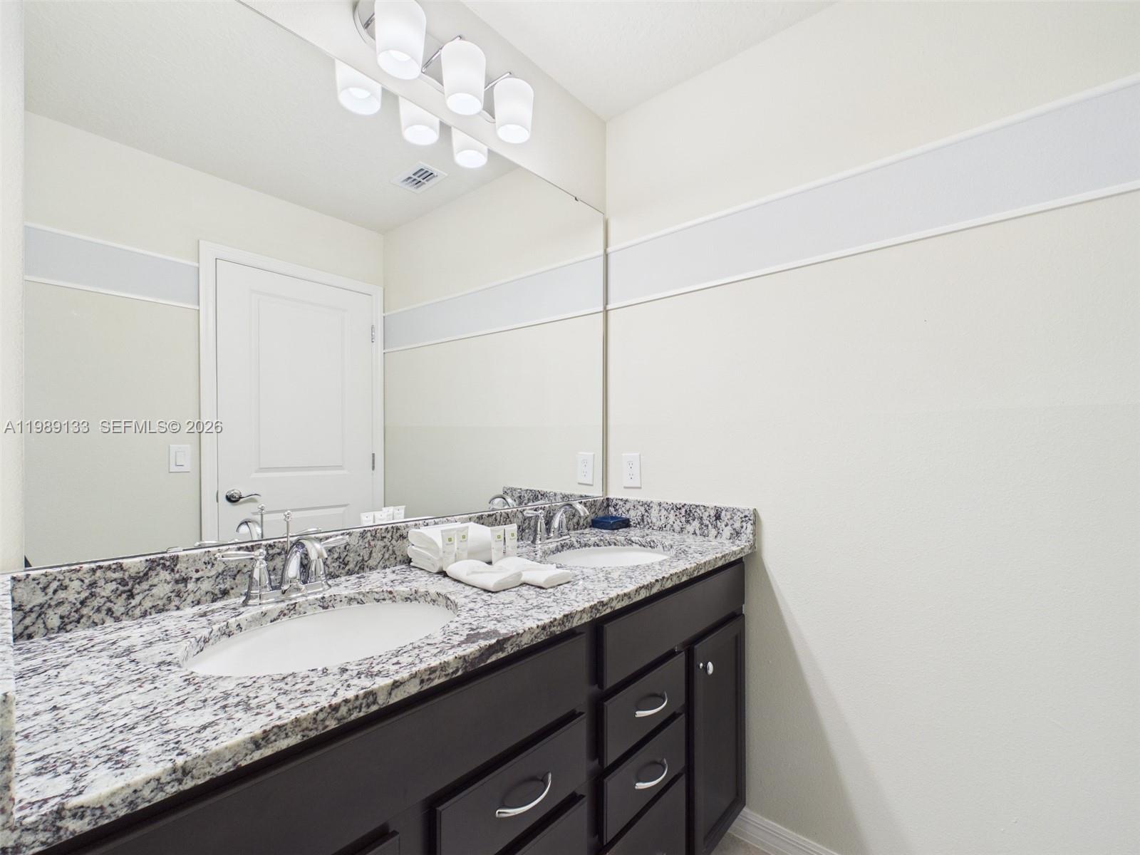 WINDSOR ISLAND RESORT PHAS - Residential