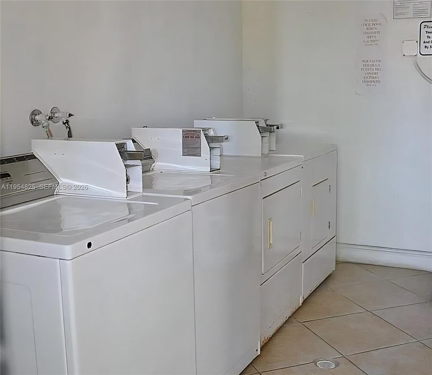 EL SOL AT MAIN STREET CON - Residential